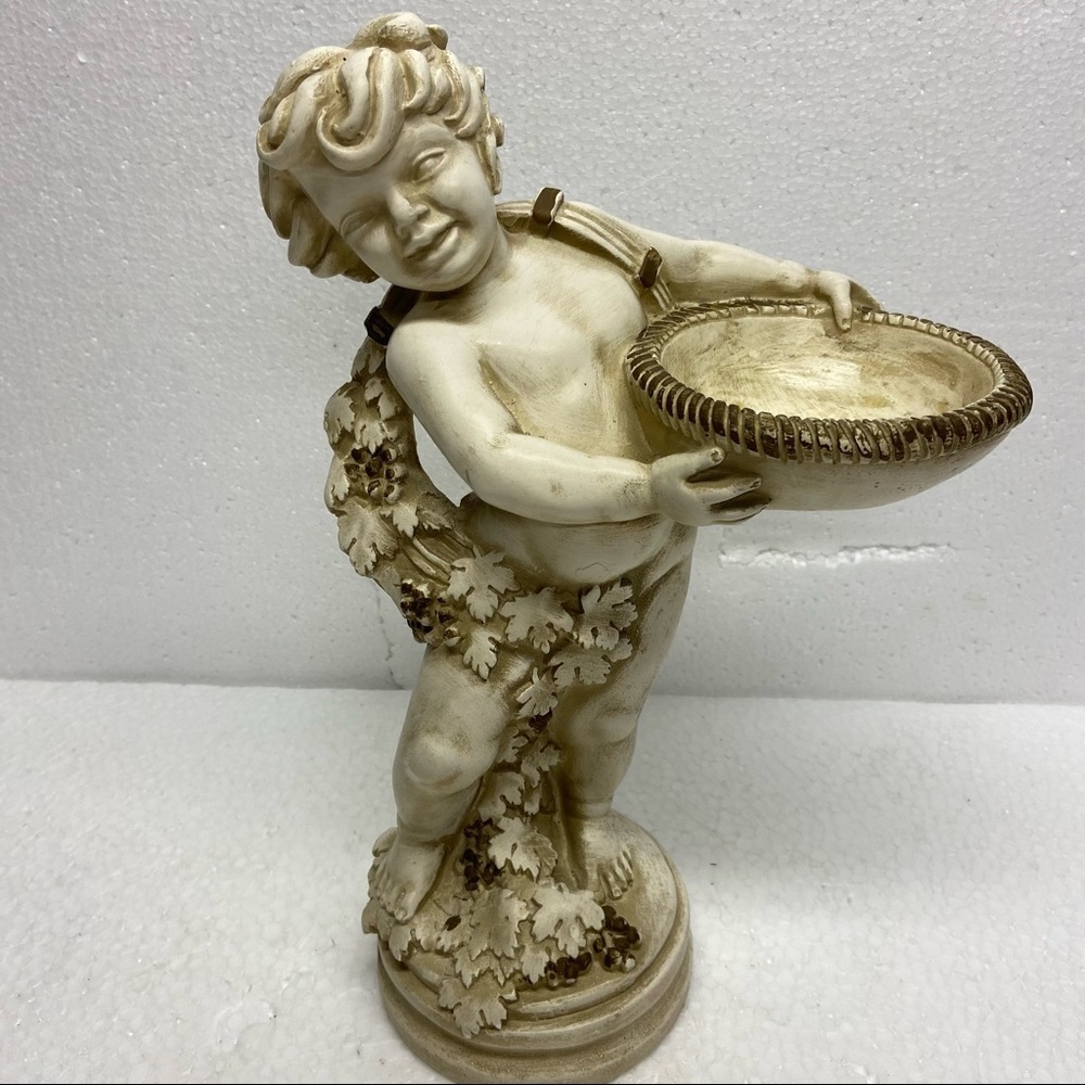 Vintage Universal Statuary By Vince Boy 12”